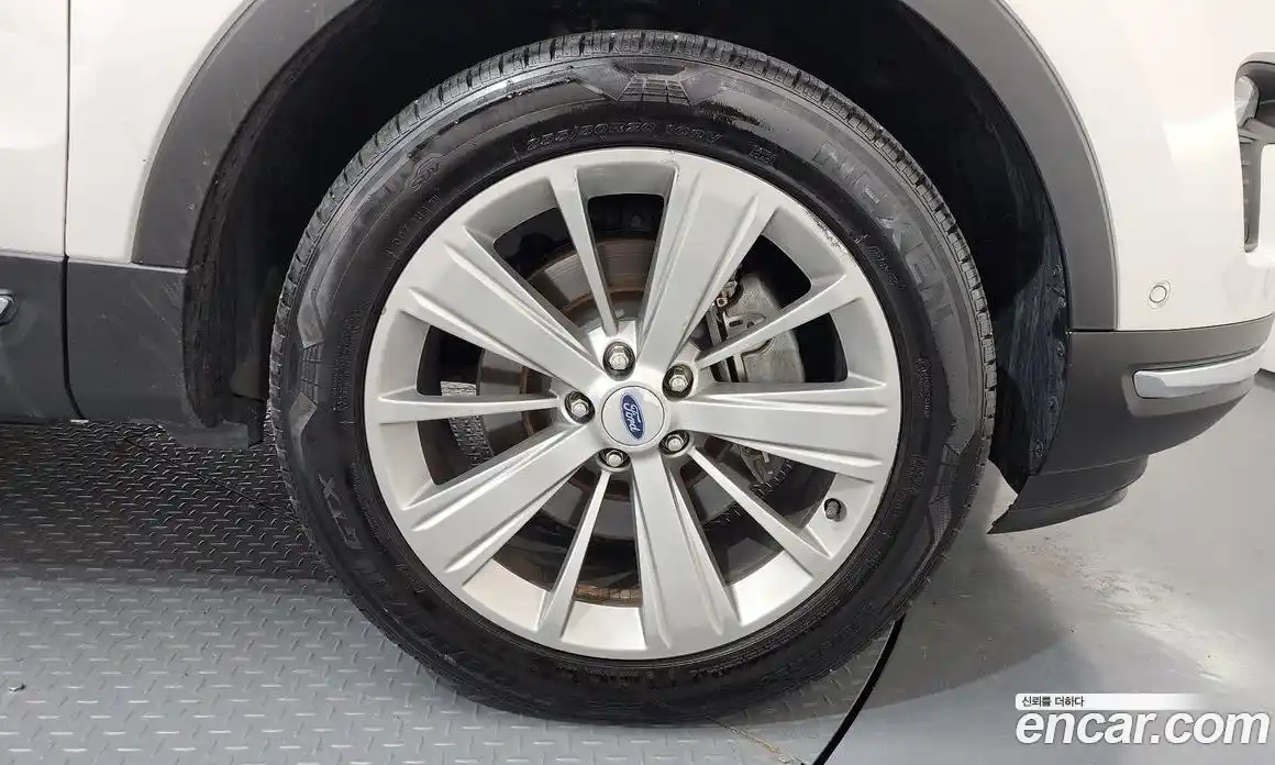 Ford Explorer 2018 2.3 Автомат в Москве № 495343, фото 5