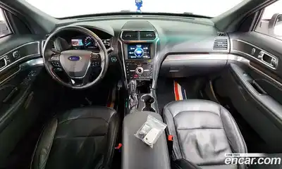Ford Explorer 2018 2.3 Автомат в Москве № 495343, миниатюра 7