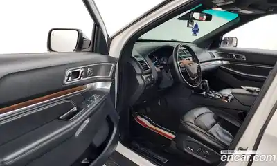 Ford Explorer 2018 2.3 Автомат в Москве № 495343, миниатюра 10
