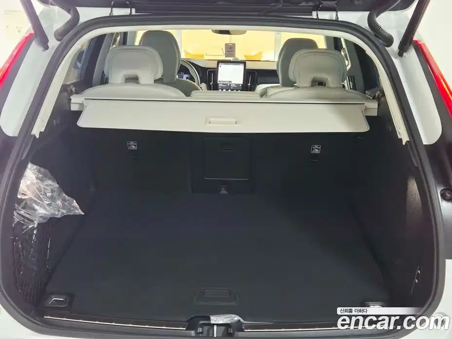 Volvo XC60 2026 2.0 Автомат в Москве № 497820, фото 20