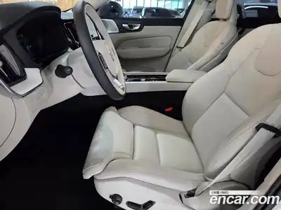 Volvo XC60 2026 2.0 Автомат в Москве № 497820, миниатюра 10