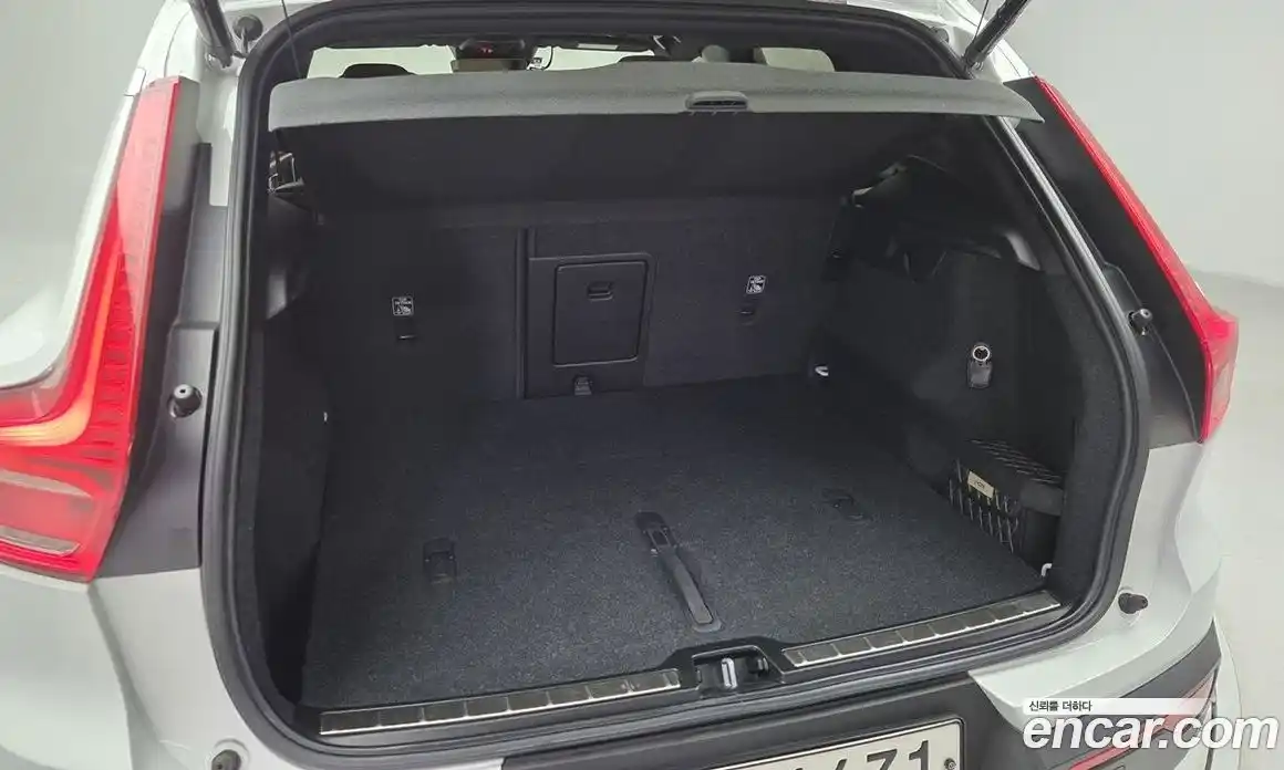 Volvo XC40 2020 2.0 Автомат в Москве № 497934, фото 19