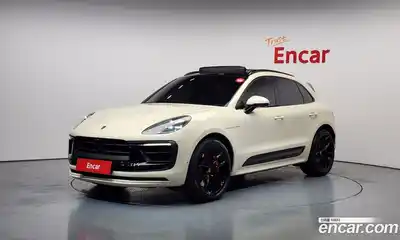 Porsche Macan, 2022