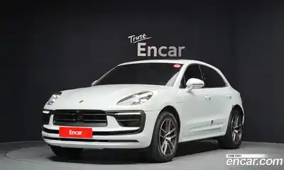 Porsche Macan, 2022