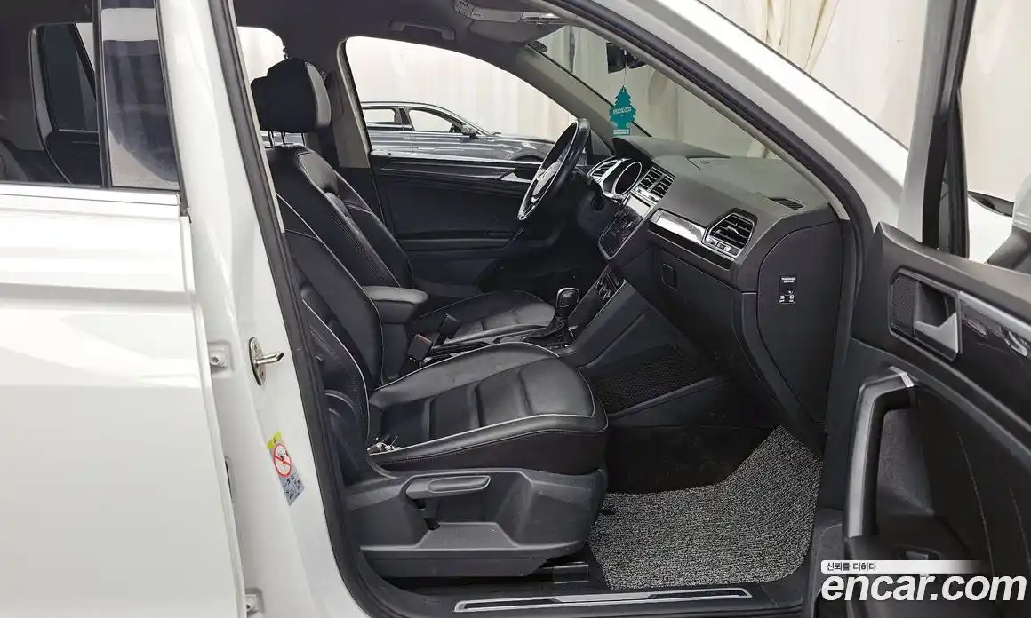 Volkswagen Tiguan 2020 2.0 Автомат в Москве № 499919, фото 11