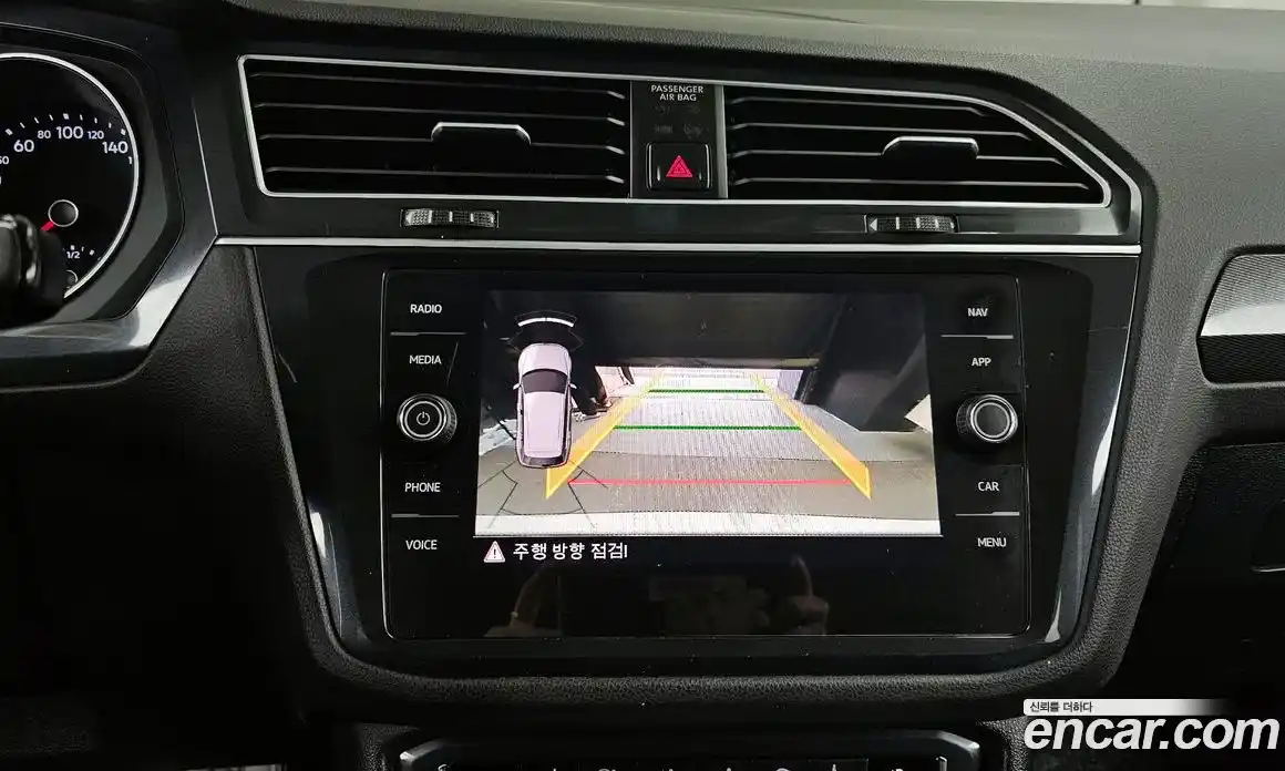 Volkswagen Tiguan 2020 2.0 Автомат в Москве № 499919, фото 15