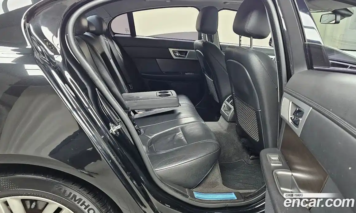 Jaguar XF 2012 2.2 Автомат в Москве № 500311, фото 12