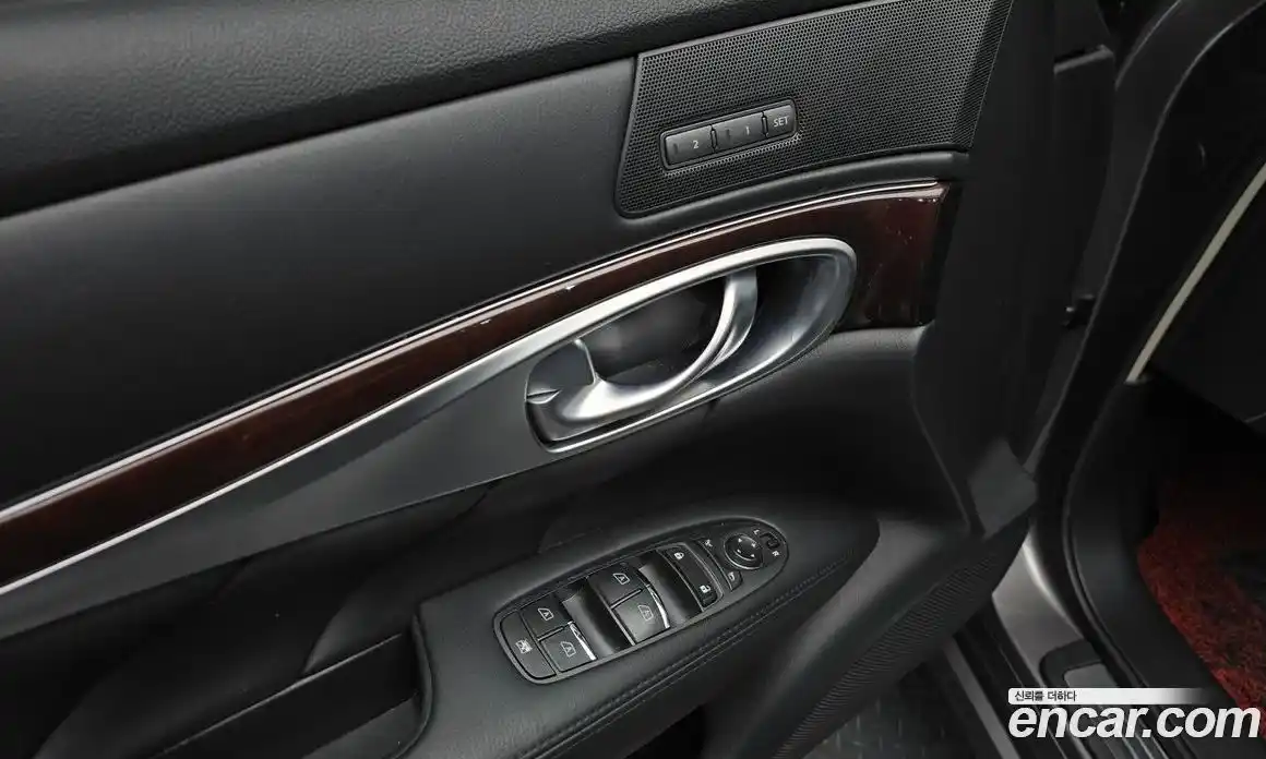 Infiniti M 2011 3.7 Автомат в Москве № 500359, фото 17