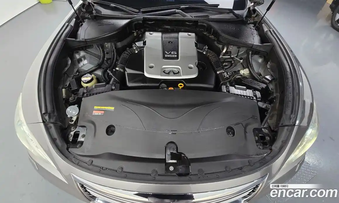 Infiniti M 2011 3.7 Автомат в Москве № 500359, фото 6