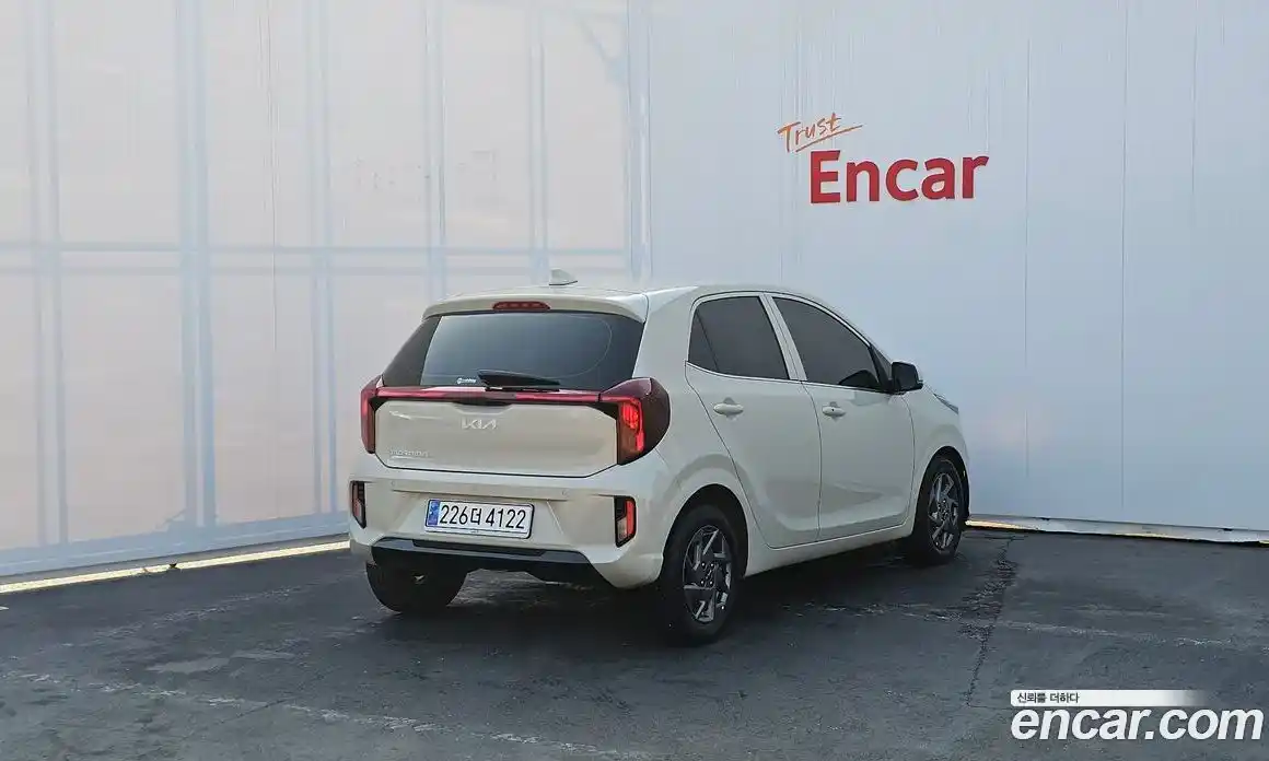 Kia Morning 2024 1.0 Автомат в Москве № 50833, фото 5