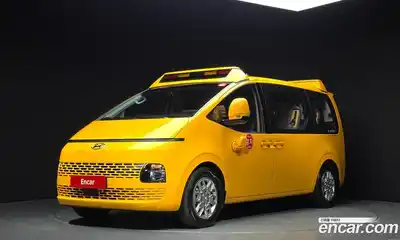 Hyundai Staria, 2024