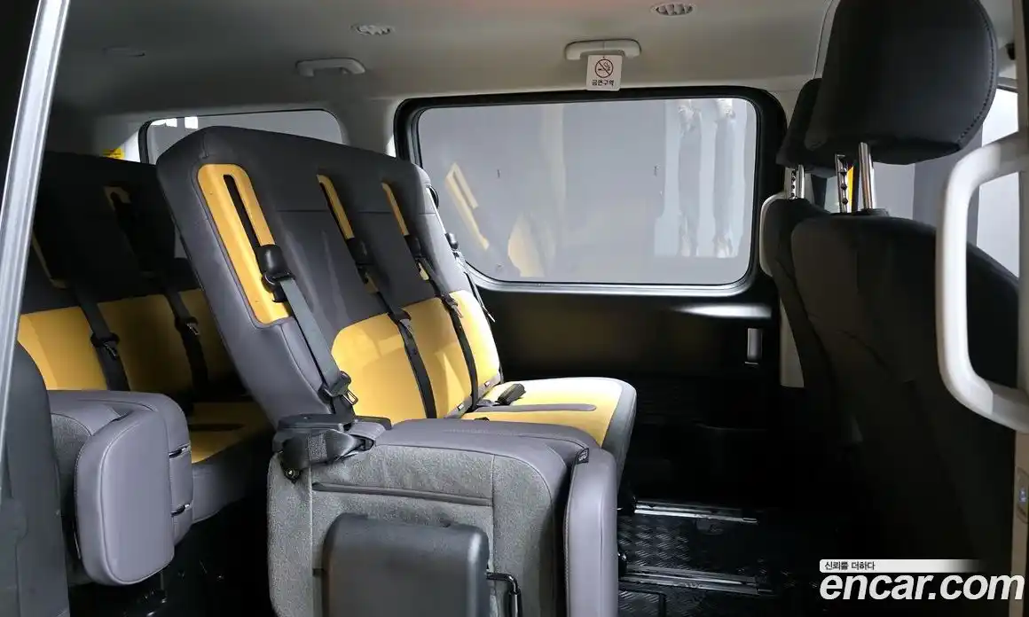 Hyundai Staria 2024 3.5 Автомат в Москве № 517227, фото 12