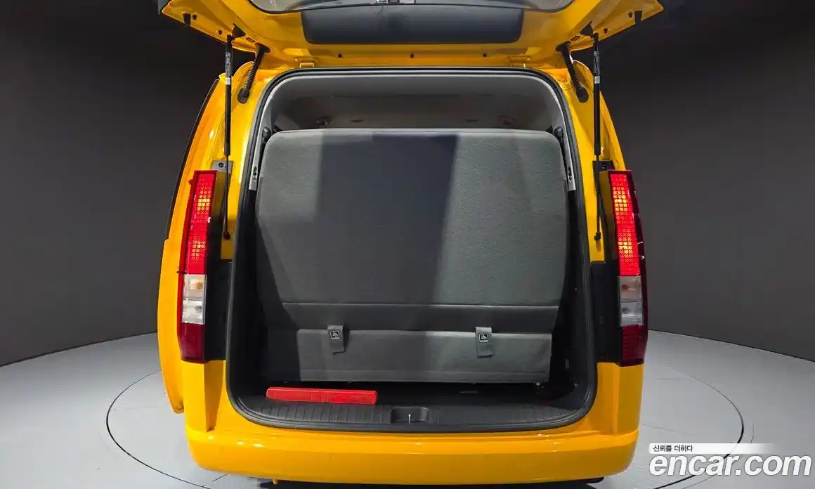 Hyundai Staria 2024 3.5 Автомат в Москве № 517227, фото 20