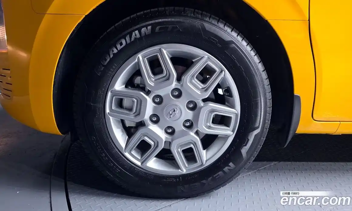 Hyundai Staria 2024 3.5 Автомат в Москве № 517227, фото 5