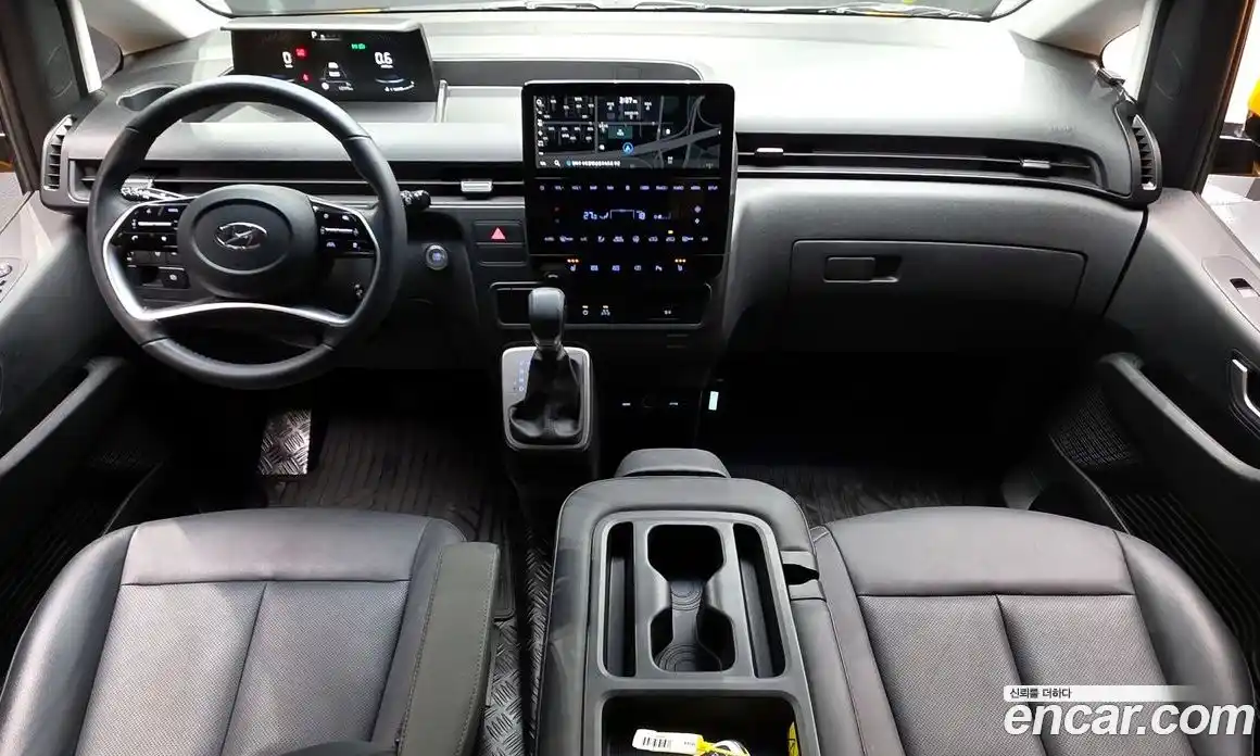 Hyundai Staria 2024 3.5 Автомат в Москве № 517227, фото 7