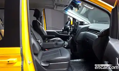 Hyundai Staria 2024 3.5 Автомат в Москве № 517227, миниатюра 10