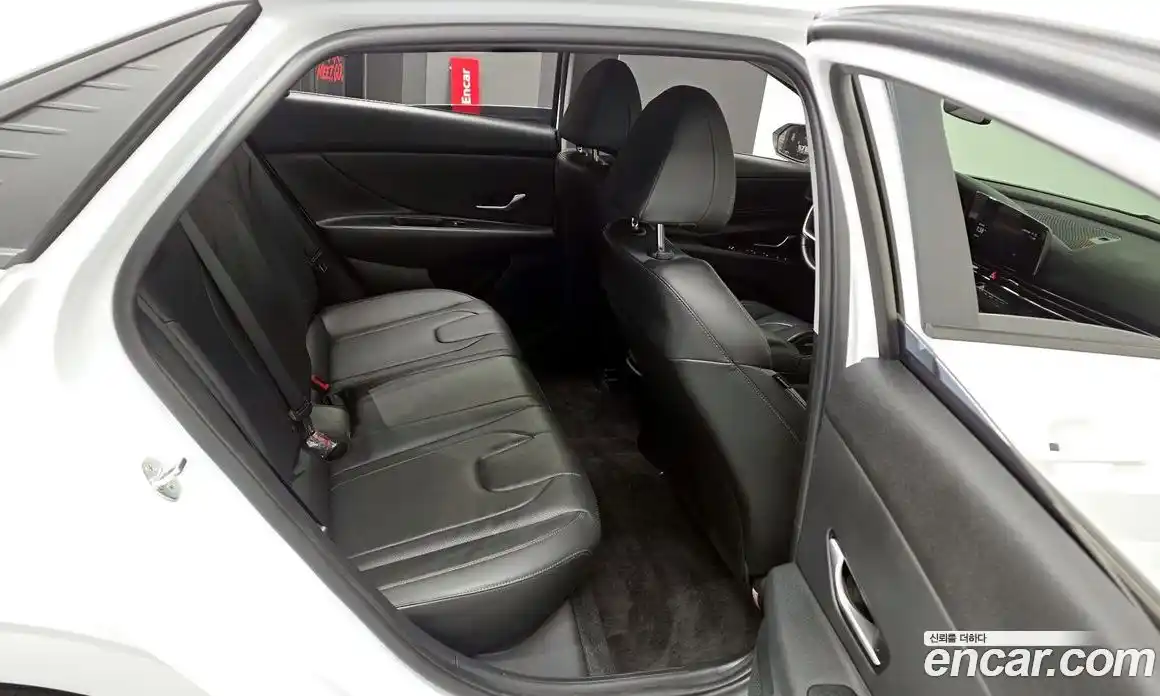 Hyundai Avante 2022 1.6 Автомат в Москве № 517333, фото 12