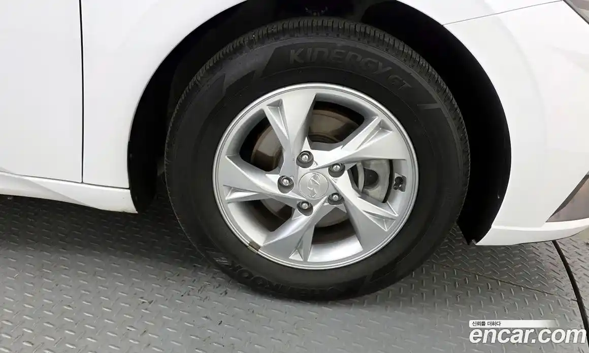 Hyundai Avante 2022 1.6 Автомат в Москве № 517333, фото 5