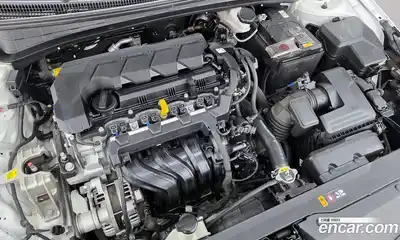 Hyundai Avante 2022 1.6 Автомат в Москве № 517333, миниатюра 6