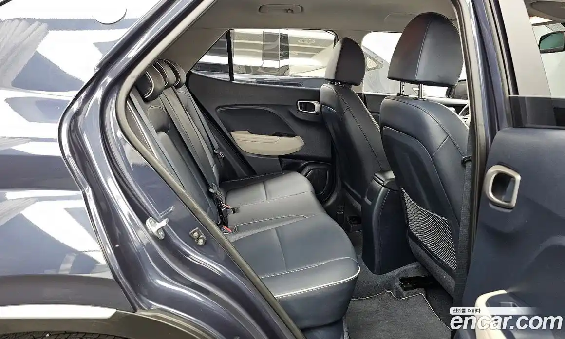 Hyundai Venue 2022 1.6 Автомат в Москве № 517735, фото 12