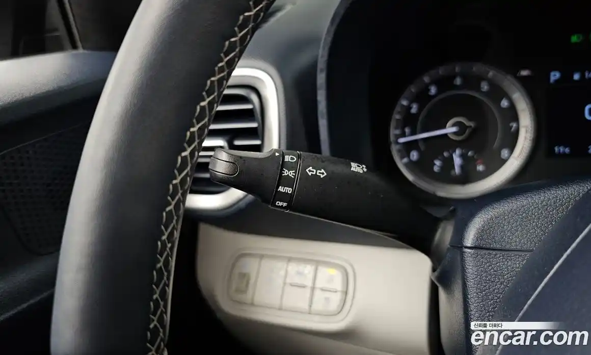 Hyundai Venue 2022 1.6 Автомат в Москве № 517735, фото 18