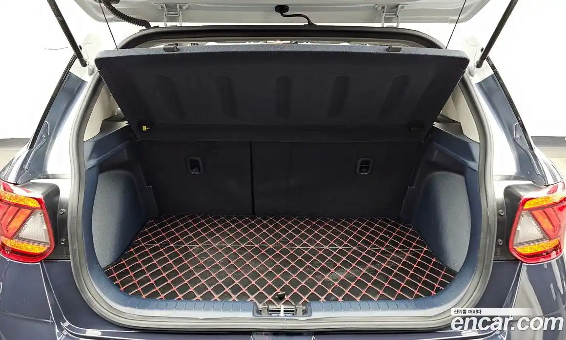 Hyundai Venue 2022 1.6 Автомат в Москве № 517735, фото 20