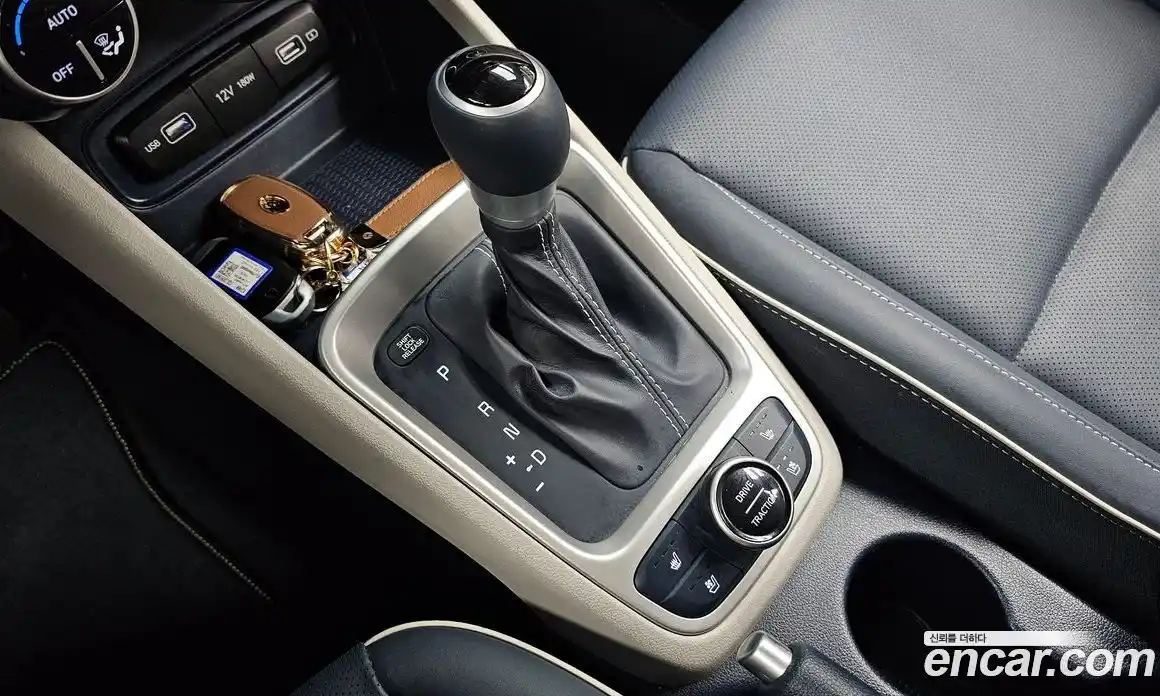 Hyundai Venue 2022 1.6 Автомат в Москве № 517735, фото 9