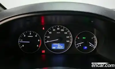 Hyundai Starex 2018 2.5 Автомат в Москве № 518918, миниатюра 8