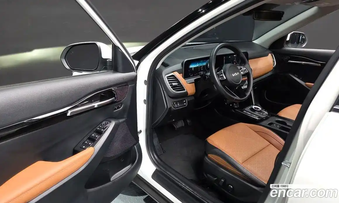 Kia Seltos 2023 1.6 Автомат в Москве № 520031, фото 11