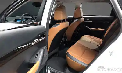 Kia Seltos 2023 1.6 Автомат в Москве № 520031, миниатюра 12