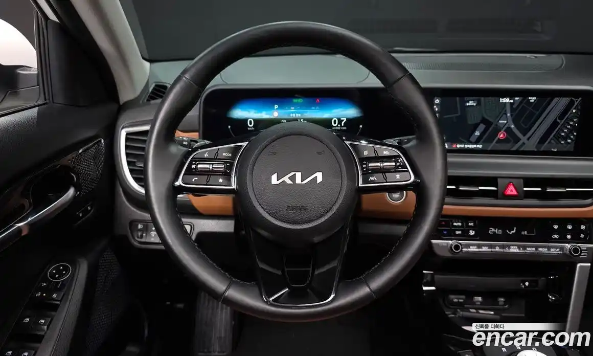 Kia Seltos 2023 1.6 Автомат в Москве № 520031, фото 13