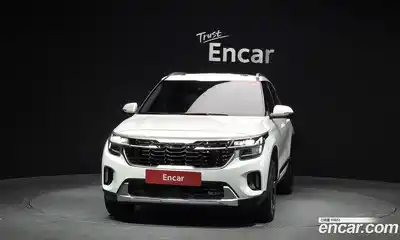 Kia Seltos 2023 1.6 Автомат в Москве № 520031, миниатюра 3