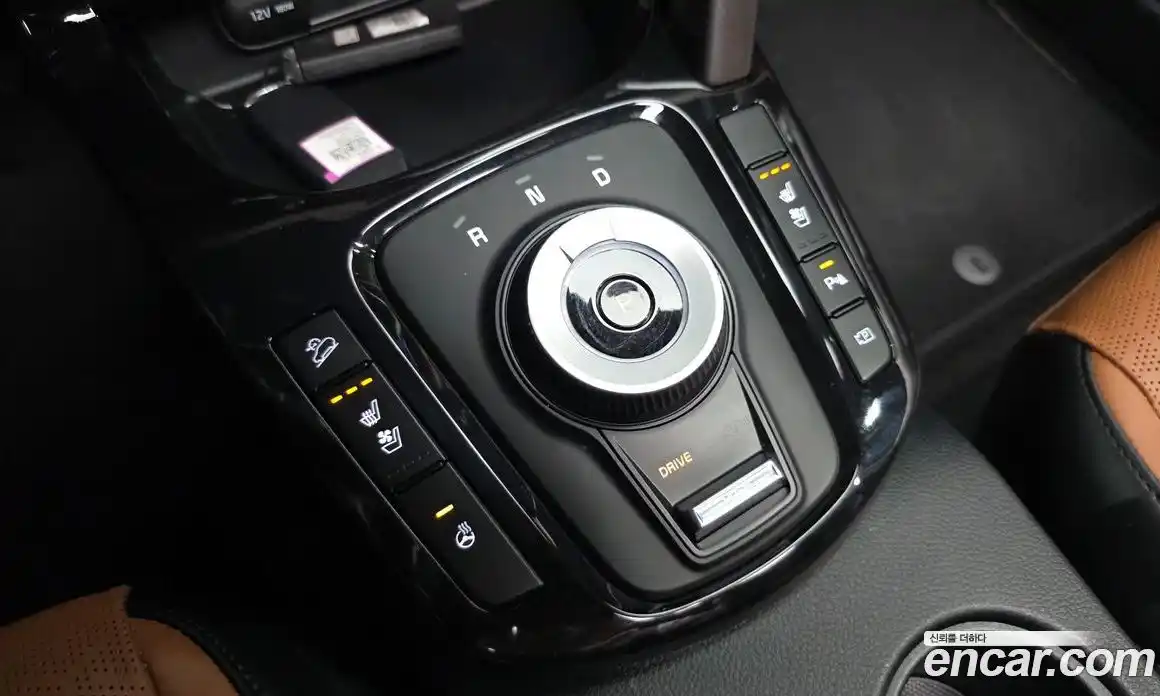 Kia Seltos 2023 1.6 Автомат в Москве № 520031, фото 9