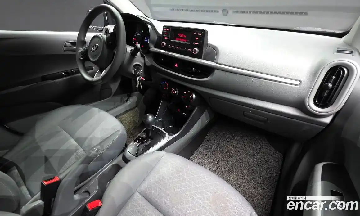 Kia Morning 2021 1.0 Автомат в Москве № 520236, фото 7