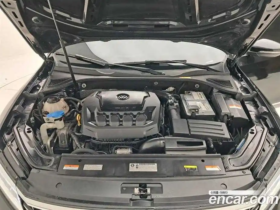 Volkswagen Passat 2018 2.0 Автомат в Москве № 521458, фото 19