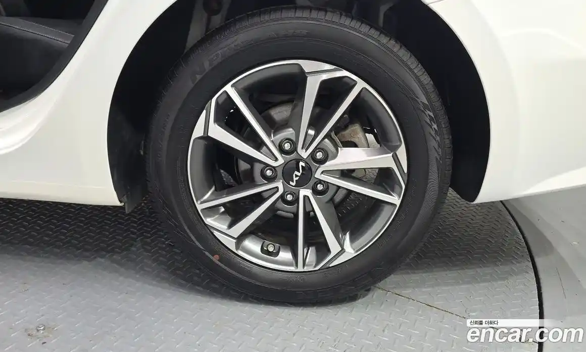 Kia K3 2024 1.6 Автомат в Москве № 522467, фото 5