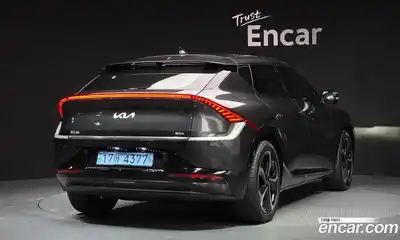 Kia EV6 2023 0.1 Автомат в Москве № 522825, миниатюра 2