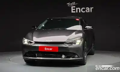 Kia EV6 2023 0.1 Автомат в Москве № 522825, миниатюра 3