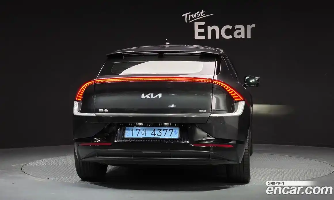 Kia EV6 2023 0.1 Автомат в Москве № 522825, фото 4