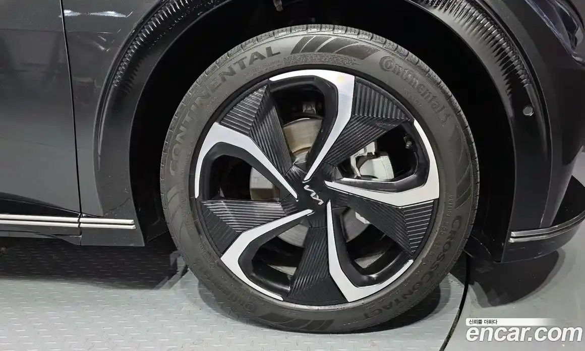 Kia EV6 2023 0.1 Автомат в Москве № 522825, фото 5