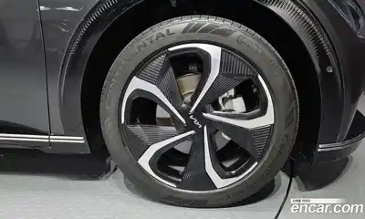 Kia EV6 2023 0.1 Автомат в Москве № 522825, миниатюра 5