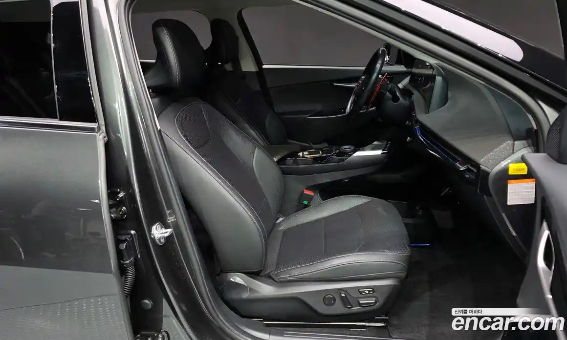 Kia EV6 2023 0.1 Автомат в Москве № 522825, фото 10