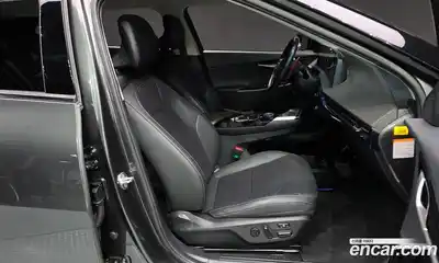 Kia EV6 2023 0.1 Автомат в Москве № 522825, миниатюра 10