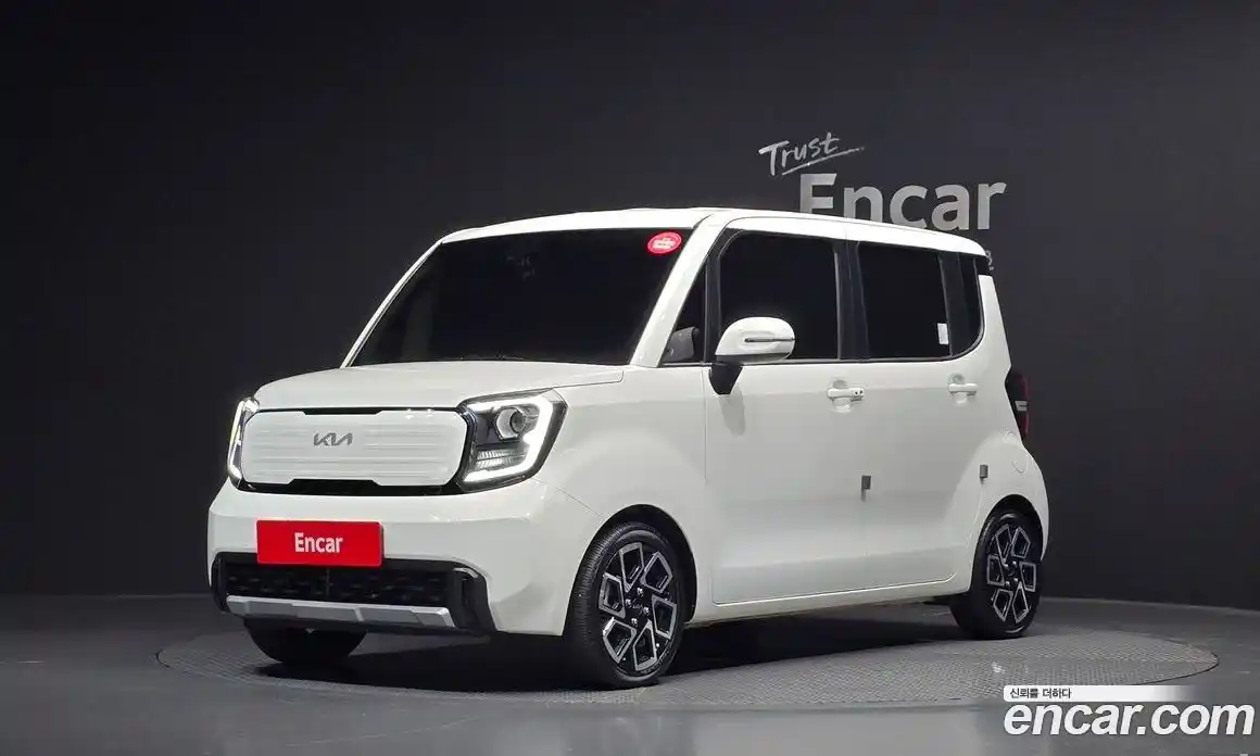 Kia Ray 2023 1.0 Автомат в Москве № 522971, фото 1