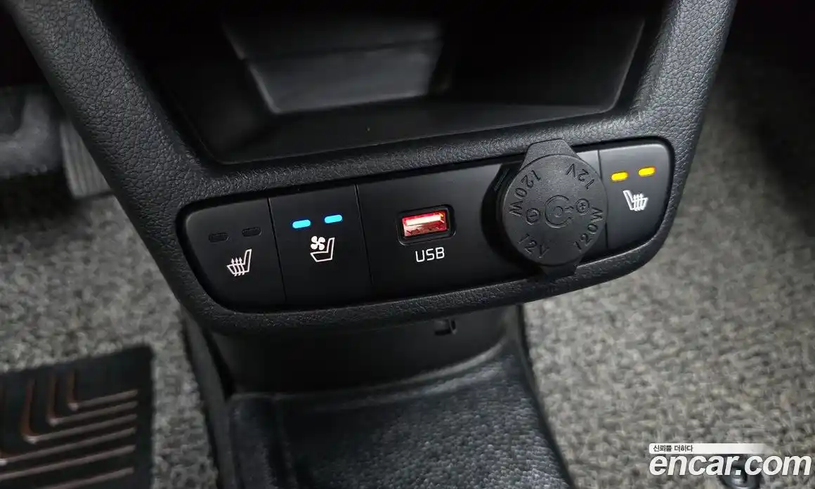 Kia Ray 2023 1.0 Автомат в Москве № 522971, фото 18