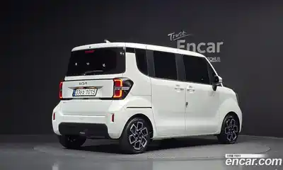 Kia Ray 2023 1.0 Автомат в Москве № 522971, миниатюра 2