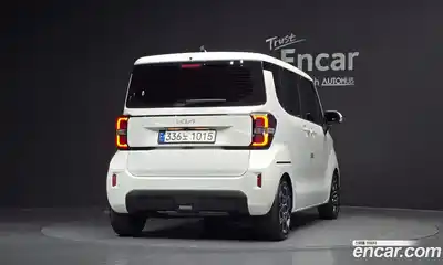 Kia Ray 2023 1.0 Автомат в Москве № 522971, миниатюра 4