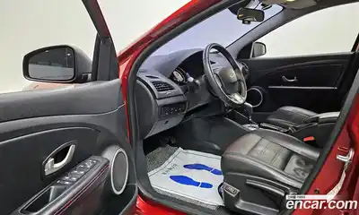 Renault SM3 2015 1.6 Автомат в Москве № 523389, миниатюра 10