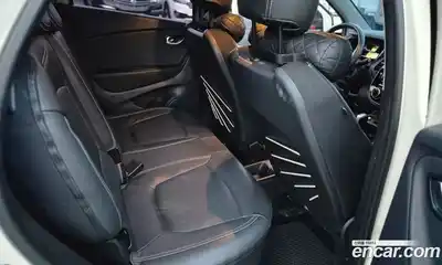 Renault QM3 2018 1.5 Автомат в Москве № 524360, миниатюра 10