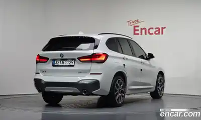 BMW X1 2022 2.0 Автомат в Москве № 525955, миниатюра 2